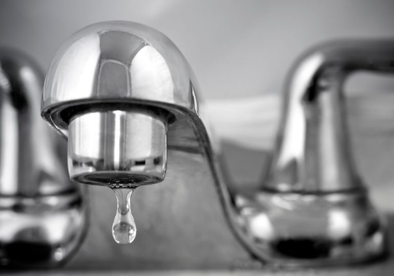 How Do I Tighten a Loose Moen Kitchen Faucet Base? - HomeVib