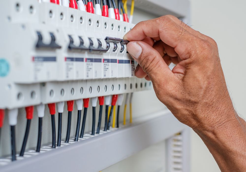 Can a Breaker Cause Low Voltage?