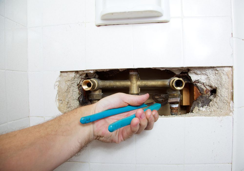 A leaking bathtub can typically be repaired using different methods